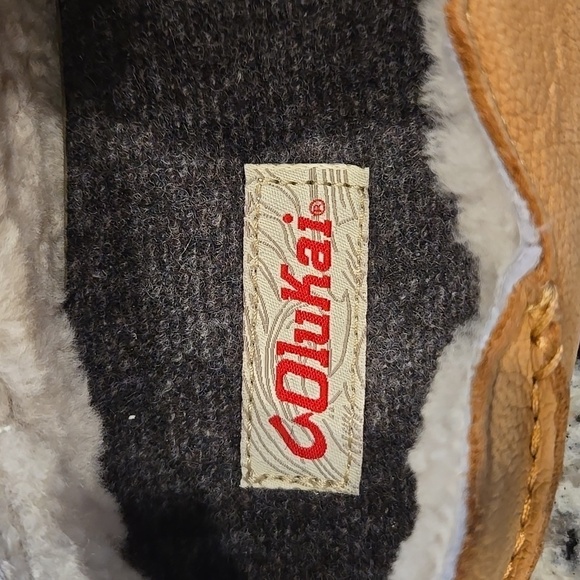 OLUKAI KIPUKA HULA MEN'S  LEATHER SLIPPER. SIZE 9 - Picture 3 of 9